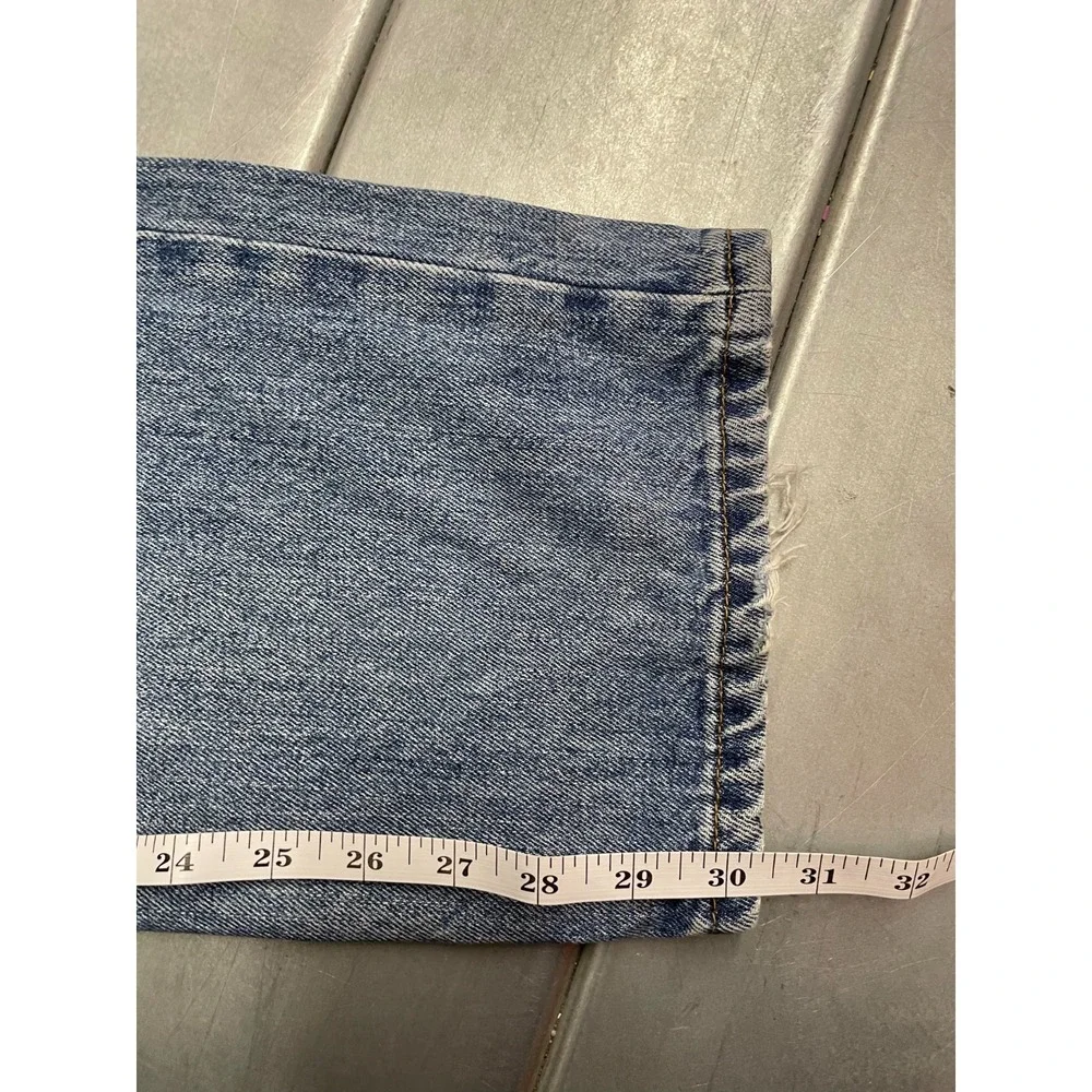Levis 516 Jeans Mens 35X30 Blue Light Wash Denim Straight Leg 100% Cotton‎